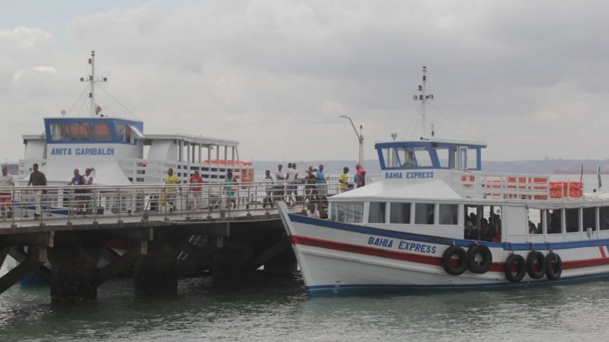 Travessia Salvador-Mar Grande volta a operar após ficar três dias suspensa por causa do mau tempo