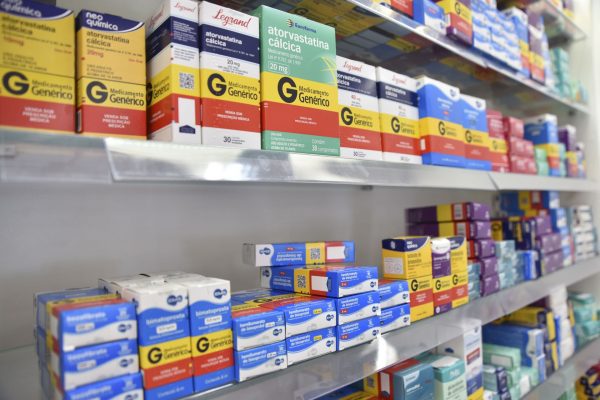 Governo zera imposto para compra de vacinas contra a hepatite A