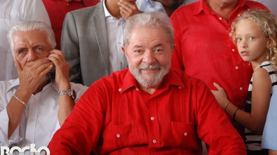 Justiça determina que OAS pague a Lula 66% do valor desembolsado por Marisa por apartamento no Guarujá