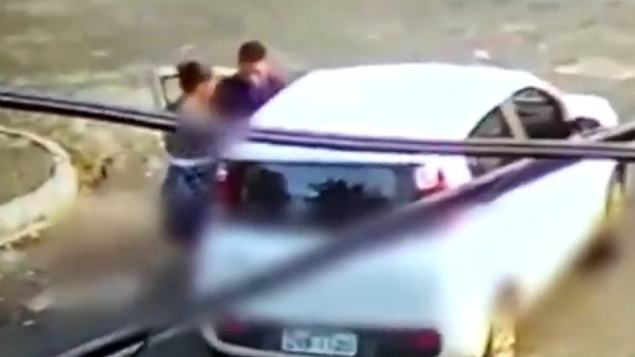 Homem armado rouba carro em Castelo Branco; assista