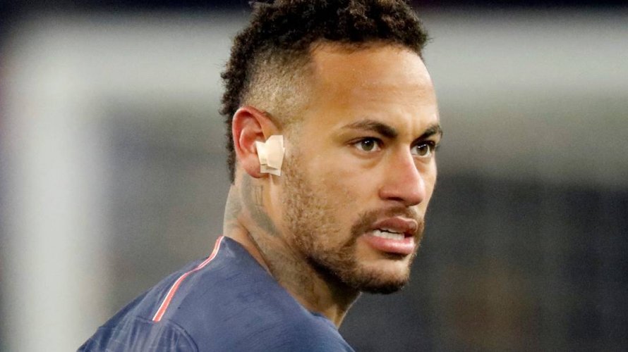 Neymar recebe intimação da Polícia Civil para depor por suspeita de crime virtual