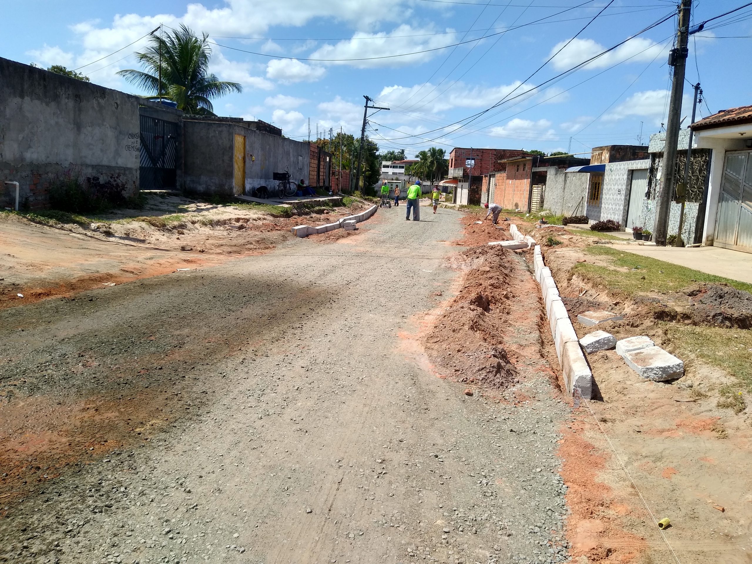 Ruas do Parque Verde II recebem preparação para asfaltamento