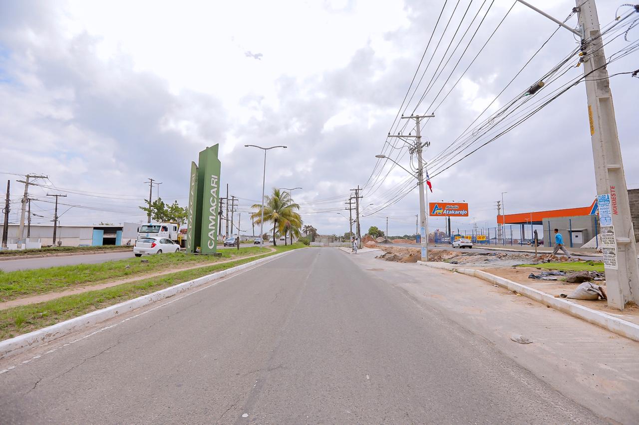 Trecho da Avenida Jorge Amado terá alterações no trânsito