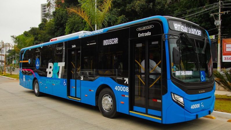 Ônibus do BRT chegam a Salvador e passam por testes