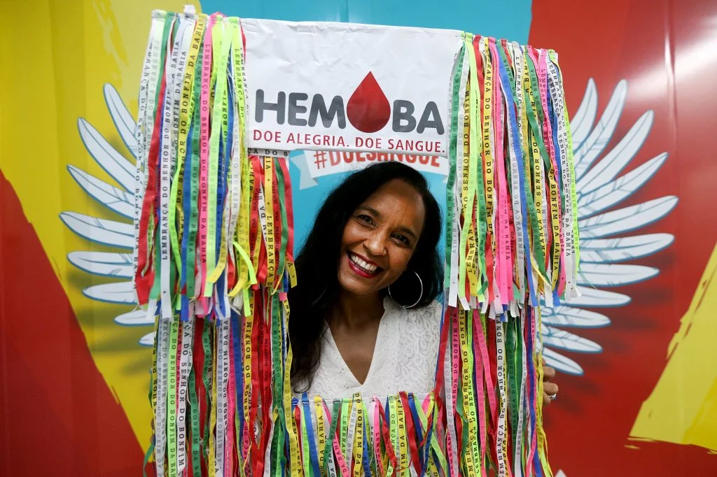 Campanha da Hemoba tem participação da cantora Carla Visi