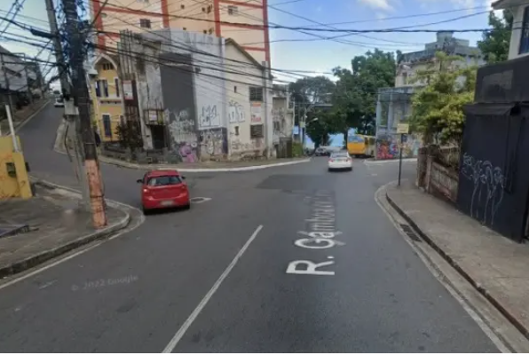 Corpo é encontrado dentro de saco plástico no Centro de Salvador