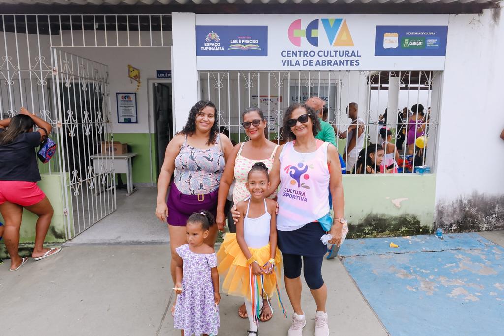 Alunos do Centro Cultural participam do desfile cívico em Abrantes