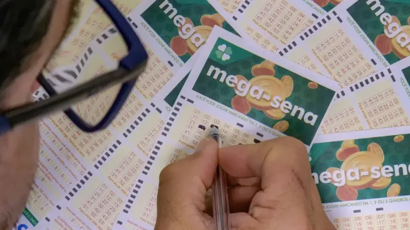 Mega-Sena acumula e premiação pode ir a R$ 55 milhões nesta quinta-feira